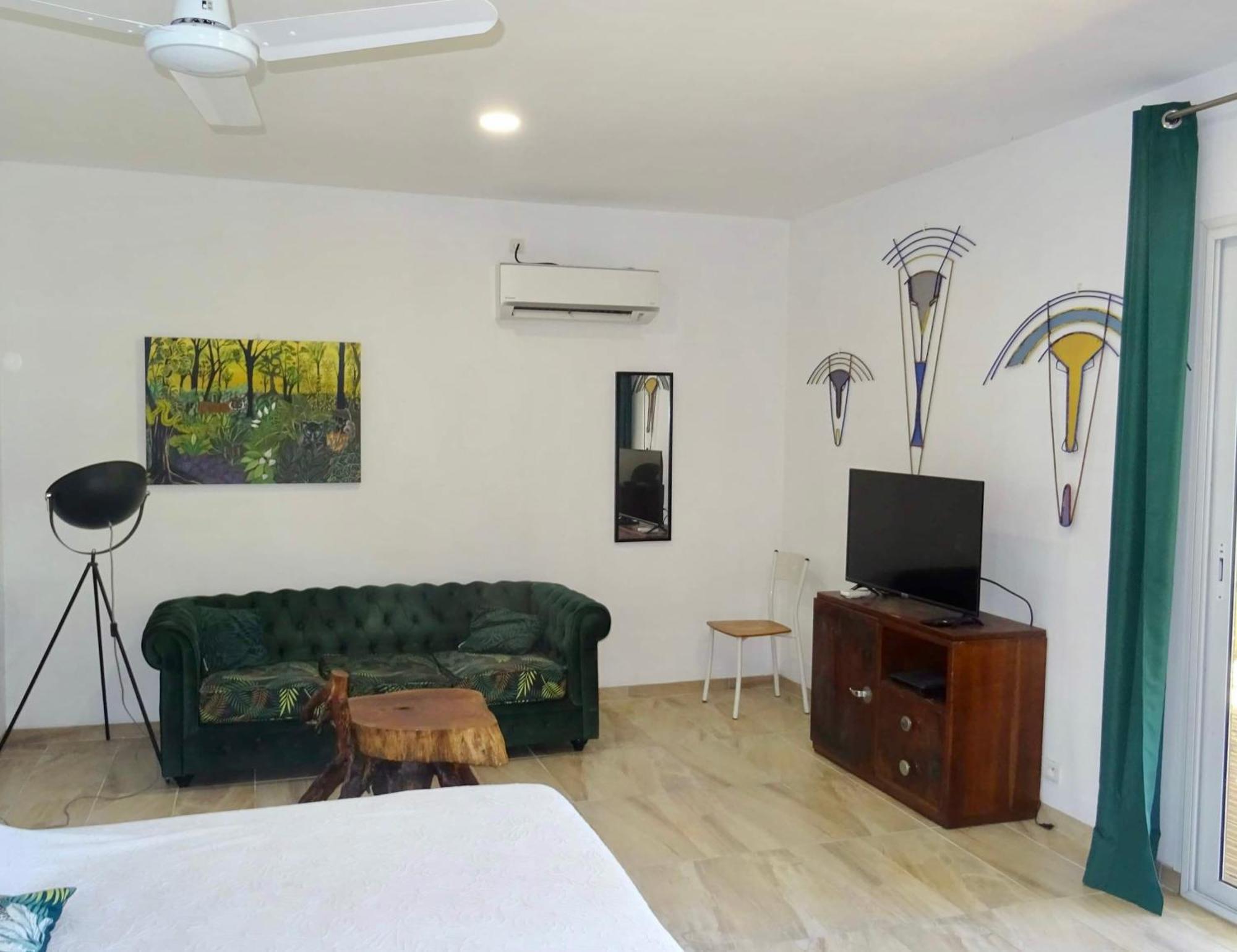 Bungalow Dourou Deshaies Exterior photo